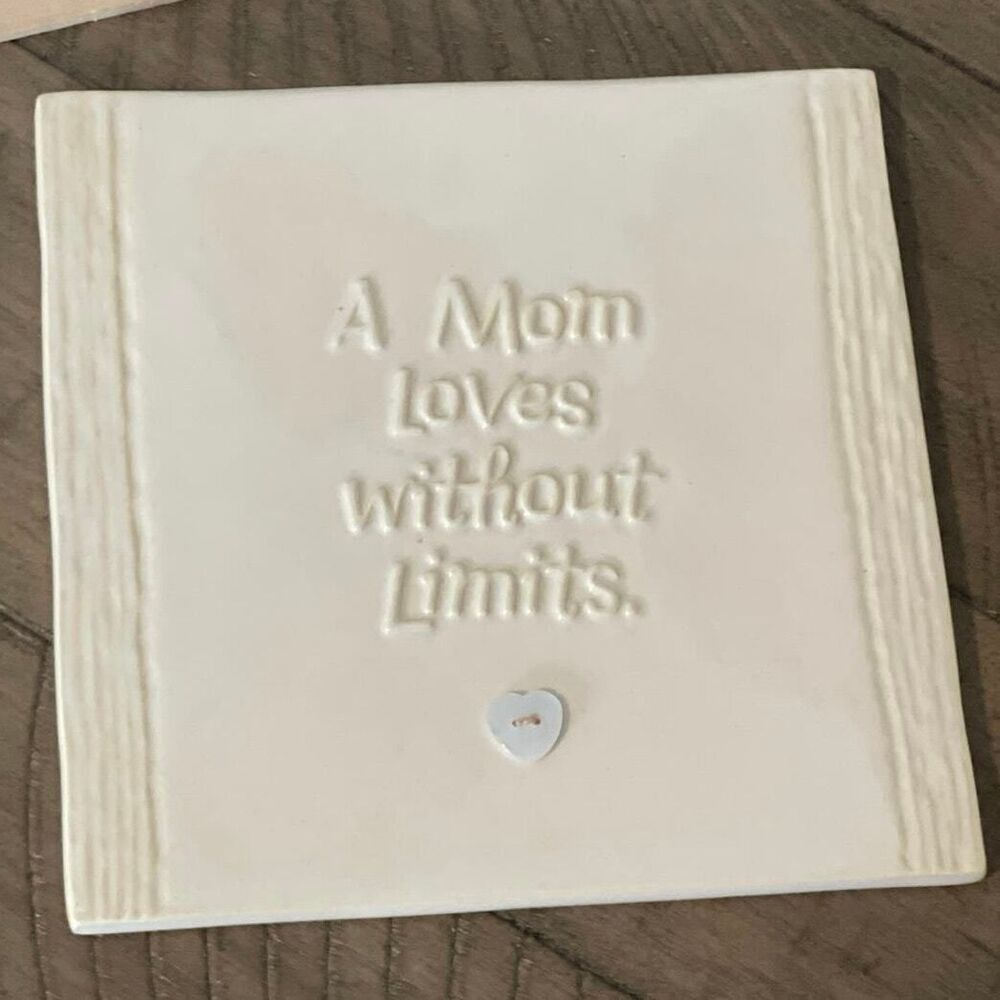 Hallmark A Mom Loves Without Limits Gift Sign 7"x 7" Porcelain Tile Hangs Stands